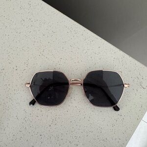 Forever 21 rose gold Frame Sunglasses
